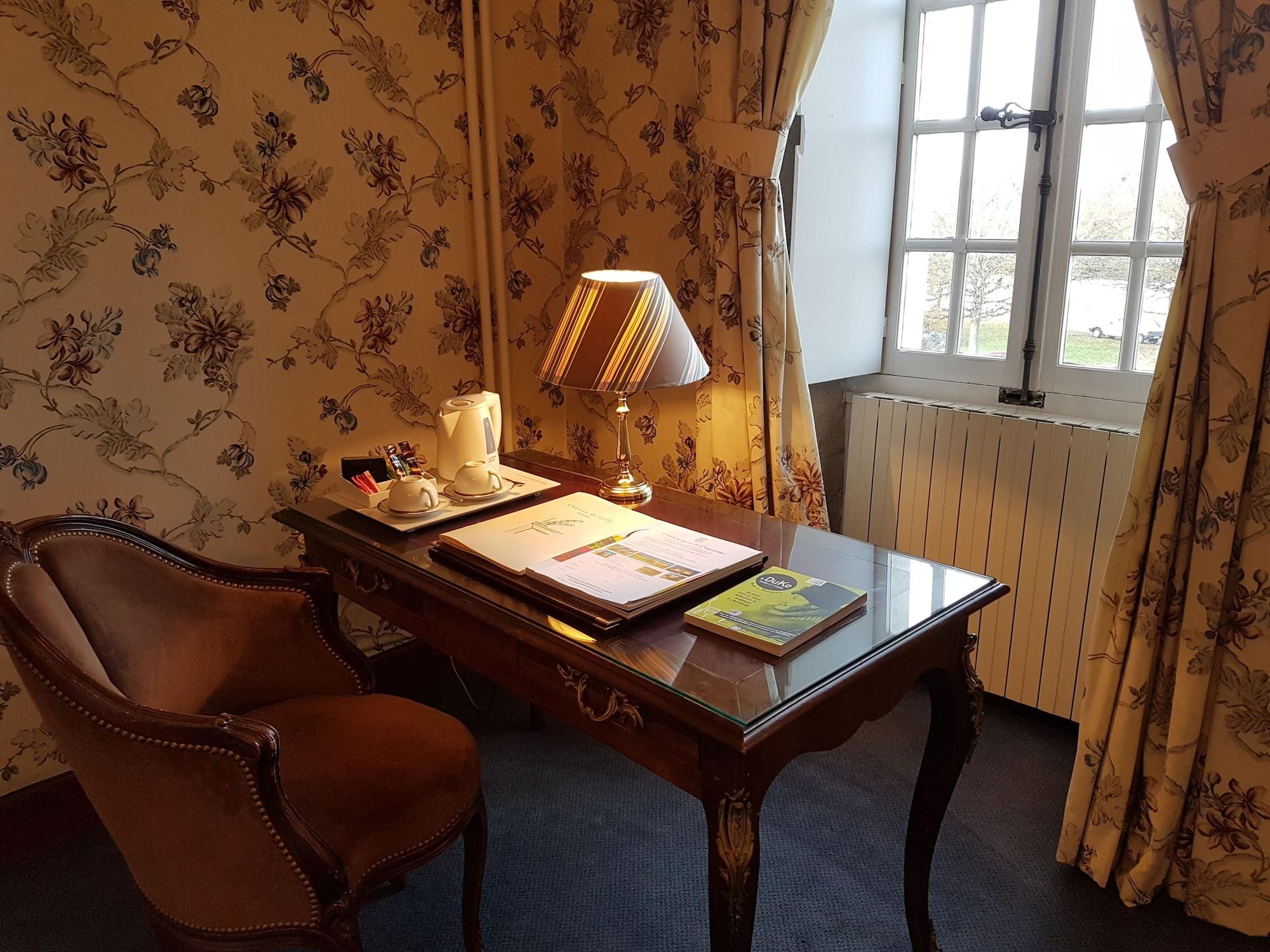 Chateau De Gilly Bagian luar foto