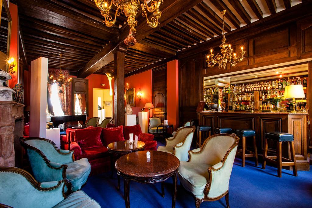 Chateau De Gilly Bagian luar foto