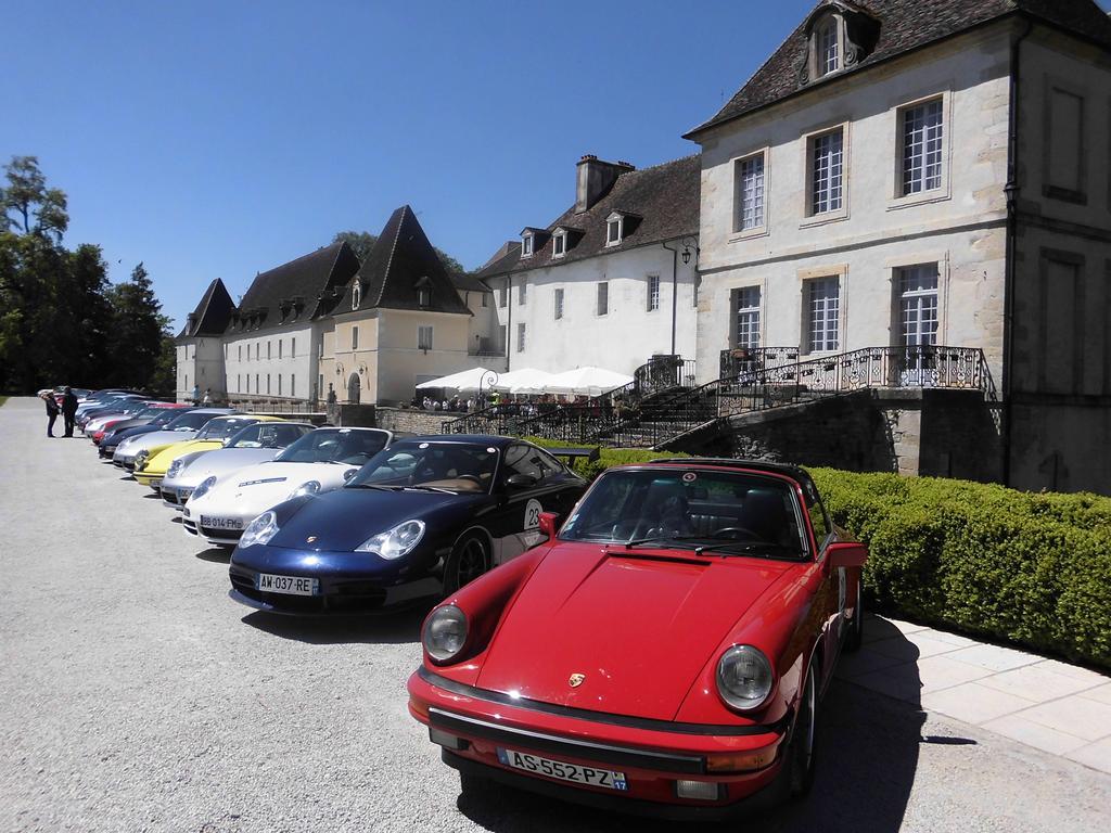 Chateau De Gilly Bagian luar foto