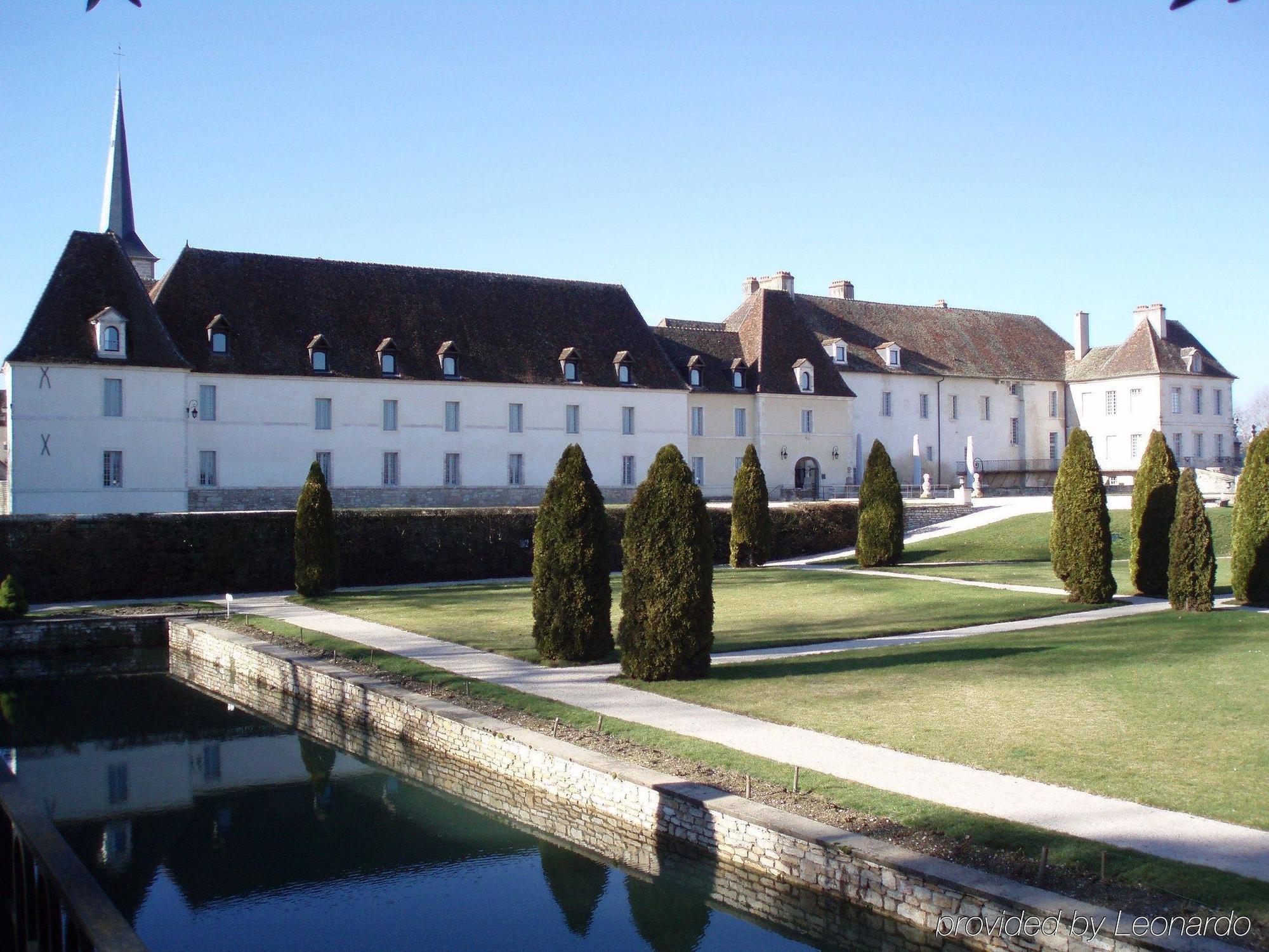 Chateau De Gilly Bagian luar foto