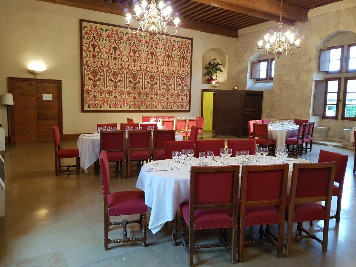 Chateau De Gilly Bagian luar foto